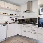 Auwe - 3-5km From The Sea By Interhome
