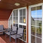 Auwe - 3-5km From The Sea By Interhome 펜션